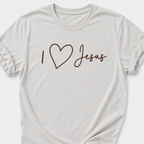 I Love Jesus • Heart T-Shirt
